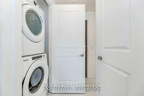 Photo 23 at 610 - 68 Merton Street, Mount Pleasant West, Toronto