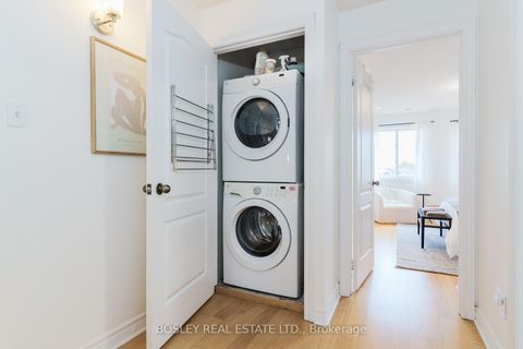 Photo 14 at 212 WILTSHIRE Avenue, Pellam Park, Toronto