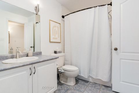 Photo 16 at 212 WILTSHIRE Avenue, Pellam Park, Toronto