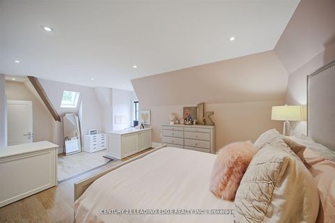 Photo 33 at 9 Sandpiper Court, Donalda, Toronto