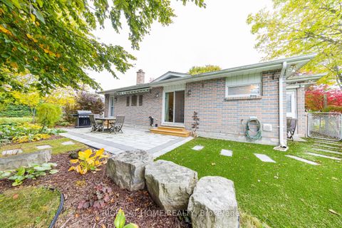 Photo 22 at 27 Bigwin Drive, Aurora Heights, Aurora