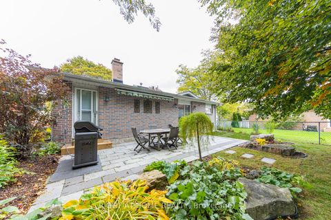 Photo 23 at 27 Bigwin Drive, Aurora Heights, Aurora