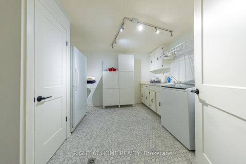 Photo 27 at 27 Bigwin Drive, Aurora Heights, Aurora