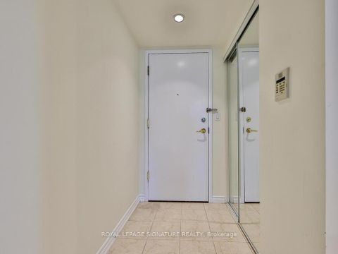 Photo 5 at 318 - 168 Simcoe Street, Waterfront Communities C1, Toronto