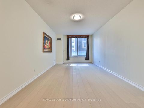Photo 7 at 318 - 168 Simcoe Street, Waterfront Communities C1, Toronto