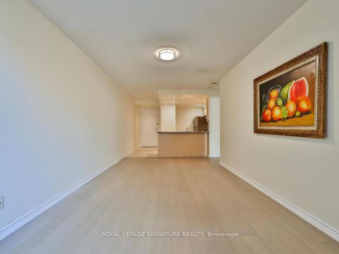 Photo 9 at 318 - 168 Simcoe Street, Waterfront Communities C1, Toronto