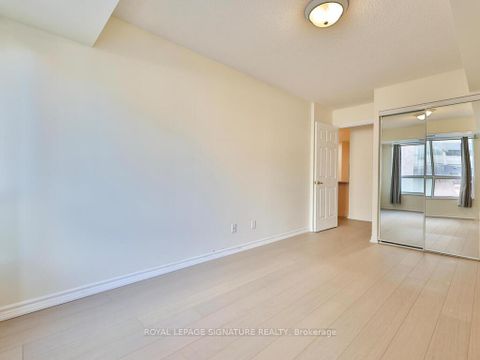 Photo 17 at 318 - 168 Simcoe Street, Waterfront Communities C1, Toronto