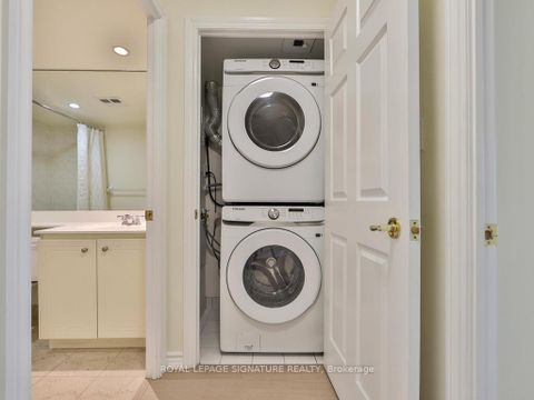 Photo 19 at 318 - 168 Simcoe Street, Waterfront Communities C1, Toronto