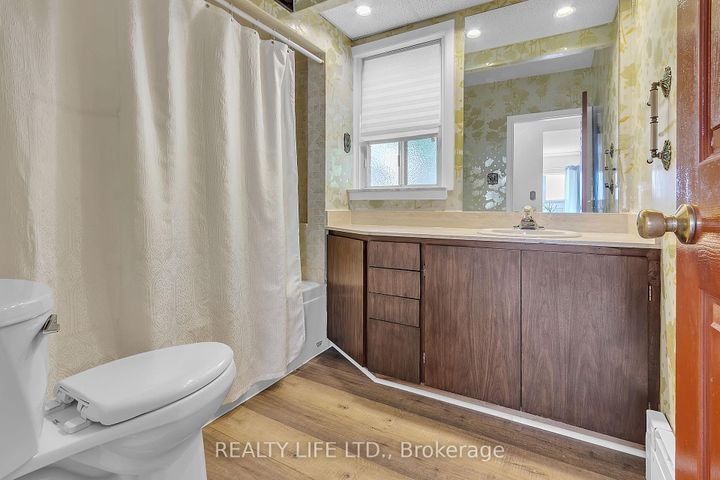 Photo 15 at 48 Bonnyview Drive, Queensway, Toronto