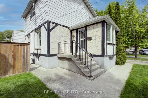 Photo 3 at 48 Bonnyview Drive, Queensway, Toronto