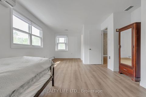 Photo 18 at 48 Bonnyview Drive, Queensway, Toronto