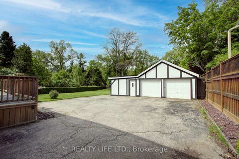 Photo 29 at 48 Bonnyview Drive, Queensway, Toronto