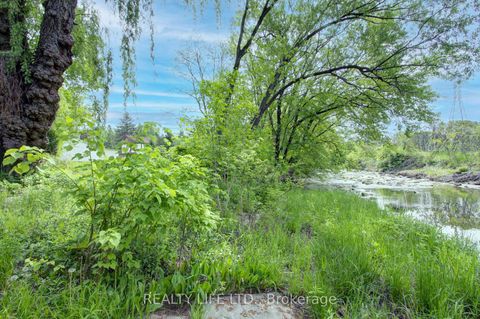 Photo 40 at 48 Bonnyview Drive, Queensway, Toronto