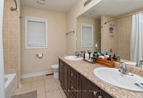 Photo 24 at #33 - 450 Worthington Avenue, Oak Ridges Lake Wilcox, Richmond Hill