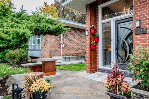 Photo 2 at 112 Wyndcliff Crescent, Victoria Village, Toronto