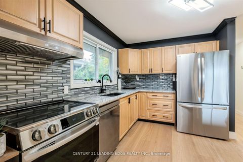 Photo 14 at 112 Wyndcliff Crescent, Victoria Village, Toronto