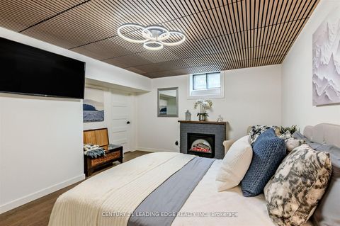 Photo 29 at 112 Wyndcliff Crescent, Victoria Village, Toronto