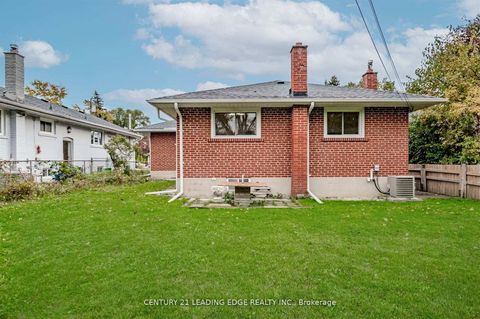 Photo 37 at 112 Wyndcliff Crescent, Victoria Village, Toronto