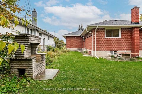 Photo 38 at 112 Wyndcliff Crescent, Victoria Village, Toronto