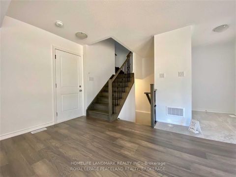 Photo 2 at 2485 Badger Crescent, GA Glen Abbey, Oakville