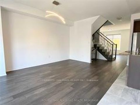 Photo 3 at 2485 Badger Crescent, GA Glen Abbey, Oakville