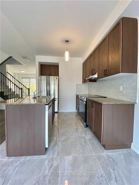 Photo 5 at 2485 Badger Crescent, GA Glen Abbey, Oakville