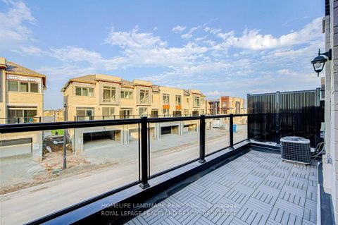 Photo 11 at 2485 Badger Crescent, GA Glen Abbey, Oakville