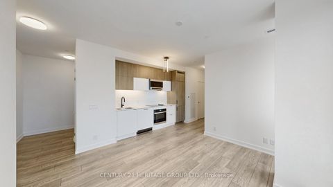 Photo 12 at 710 - 8888 Yonge Street N, South Richvale, Richmond Hill
