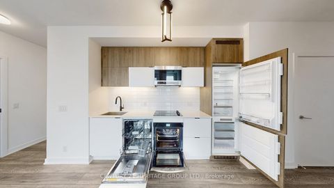 Photo 17 at 710 - 8888 Yonge Street N, South Richvale, Richmond Hill