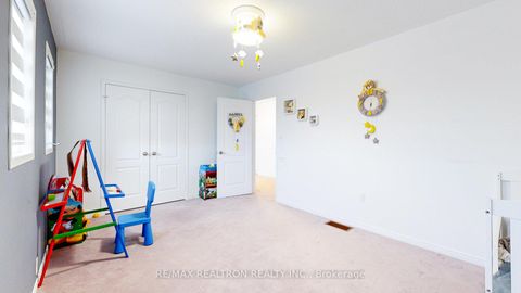 Photo 29 at 160 Carlyle Crescent, Aurora Highlands, Aurora