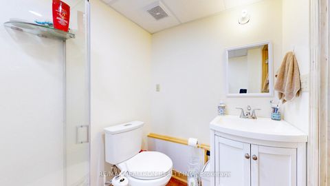 Photo 35 at 160 Carlyle Crescent, Aurora Highlands, Aurora