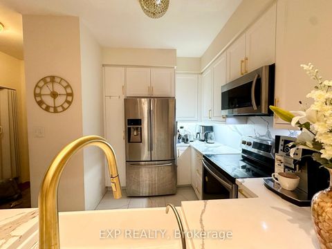 Photo 9 at 116 - 23 Lorraine Drive, Willowdale West, Toronto