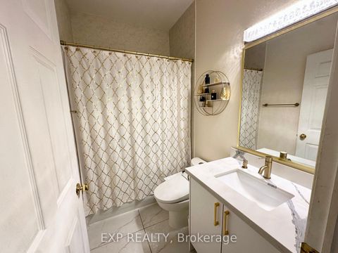 Photo 11 at 116 - 23 Lorraine Drive, Willowdale West, Toronto