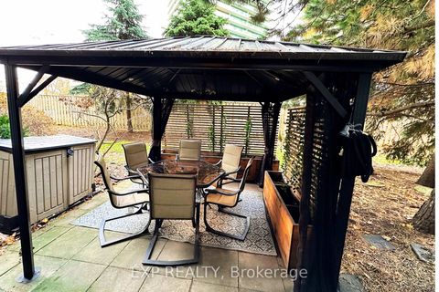 Photo 21 at 116 - 23 Lorraine Drive, Willowdale West, Toronto