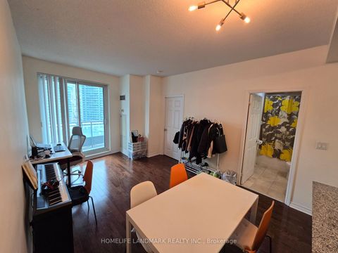 Photo 11 at 907 - 18 Holmes Avenue, Willowdale East, Toronto