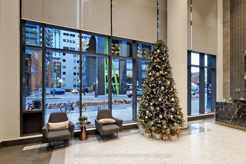 Photo 2 at 505 - 330 Richmond Street W, Waterfront Communities C1, Toronto