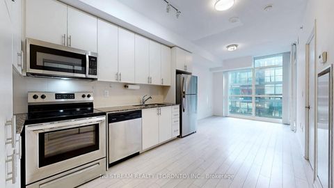 Photo 10 at 613 - 3091 Dufferin Street, Glen Park, Toronto