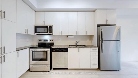 Photo 11 at 613 - 3091 Dufferin Street, Glen Park, Toronto