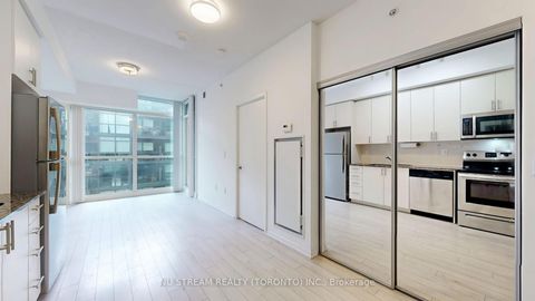 Photo 14 at 613 - 3091 Dufferin Street, Glen Park, Toronto