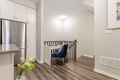 Photo 16 at 193 - 141 Honeycrisp Crescent, Vaughan Corporate Centre, Vaughan