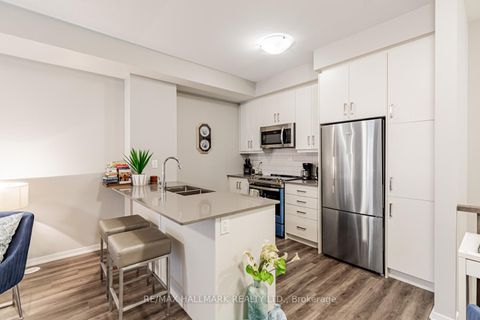 Photo 17 at 193 - 141 Honeycrisp Crescent, Vaughan Corporate Centre, Vaughan