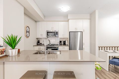 Photo 18 at 193 - 141 Honeycrisp Crescent, Vaughan Corporate Centre, Vaughan