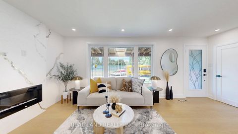 Photo 2 at 38 Cresthaven Drive, Hillcrest Village, Toronto