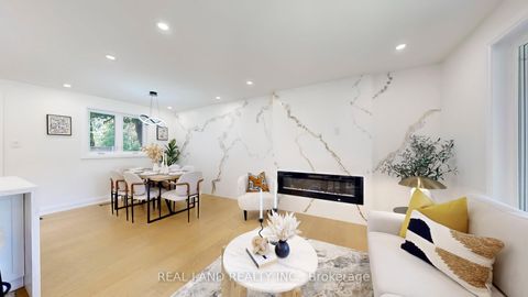 Photo 4 at 38 Cresthaven Drive, Hillcrest Village, Toronto