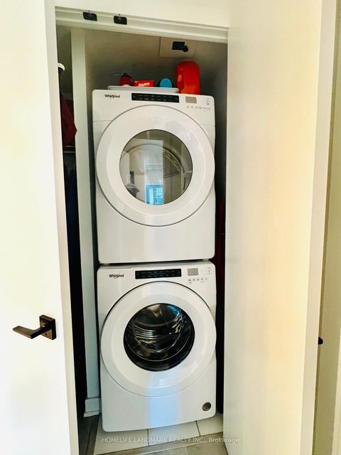 Photo 17 at 805 - 327 King Street W, Waterfront Communities C1, Toronto