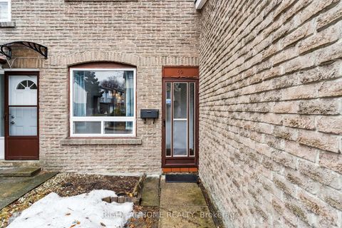 Photo 2 at 92 - 44 Chester Le Boulevard, L'Amoreaux, Toronto