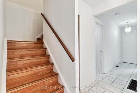 Photo 11 at 92 - 44 Chester Le Boulevard, L'Amoreaux, Toronto