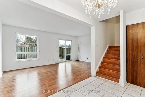 Photo 12 at 92 - 44 Chester Le Boulevard, L'Amoreaux, Toronto