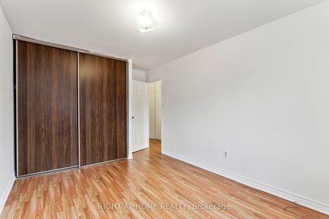 Photo 21 at 92 - 44 Chester Le Boulevard, L'Amoreaux, Toronto