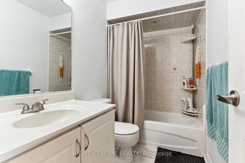 Photo 23 at 92 - 44 Chester Le Boulevard, L'Amoreaux, Toronto